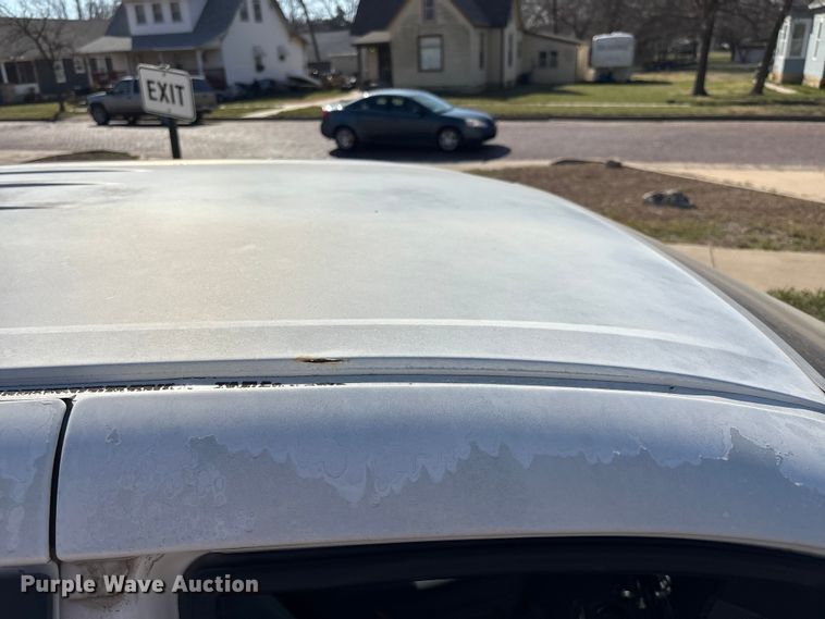 image for item FI0791 2001 Dodge Caravan van