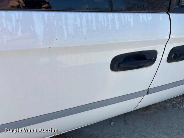 image for item FI0791 2001 Dodge Caravan van