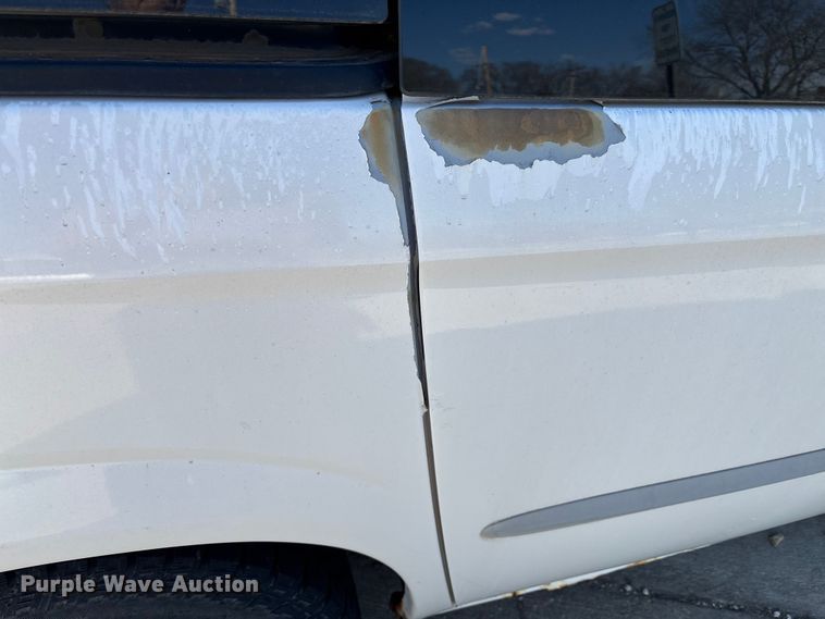 image for item FI0791 2001 Dodge Caravan van