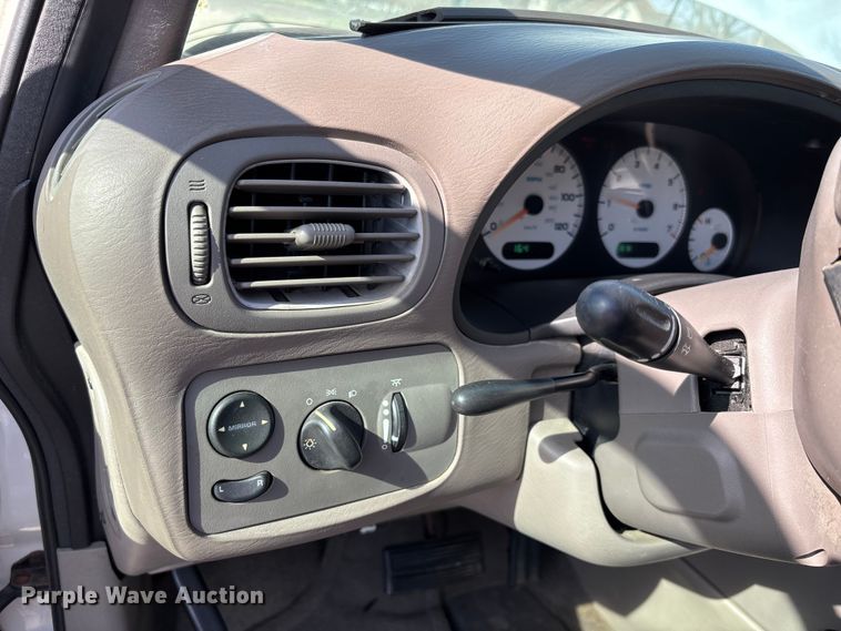 image for item FI0791 2001 Dodge Caravan van