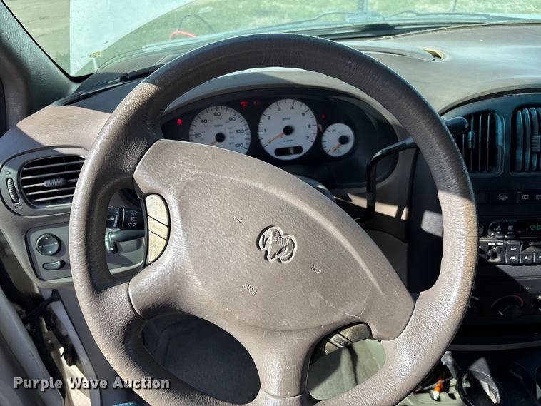 image for item FI0791 2001 Dodge Caravan van