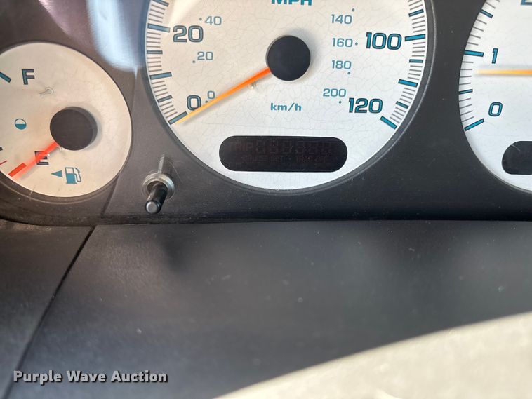 image for item FI0791 2001 Dodge Caravan van