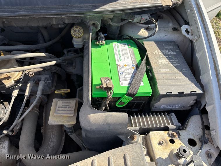 image for item FI0791 2001 Dodge Caravan van