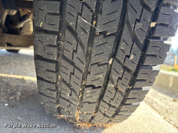 image for item FI0791 2001 Dodge Caravan van