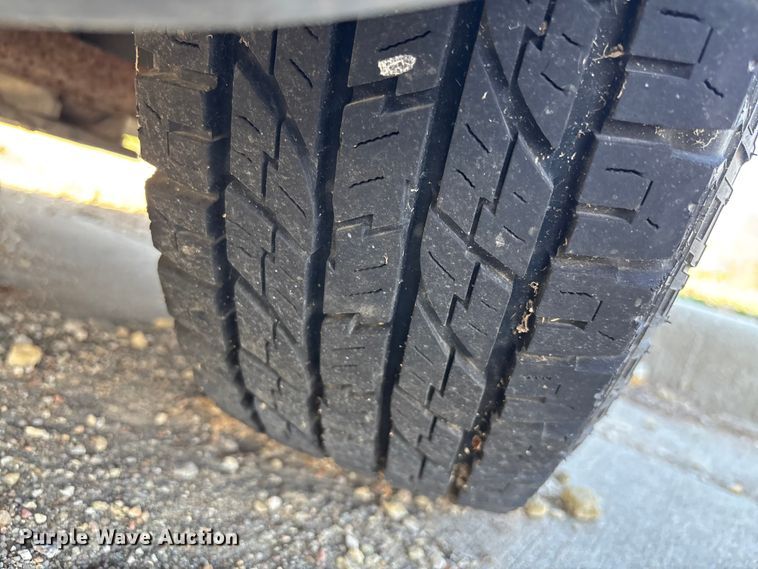 image for item FI0791 2001 Dodge Caravan van