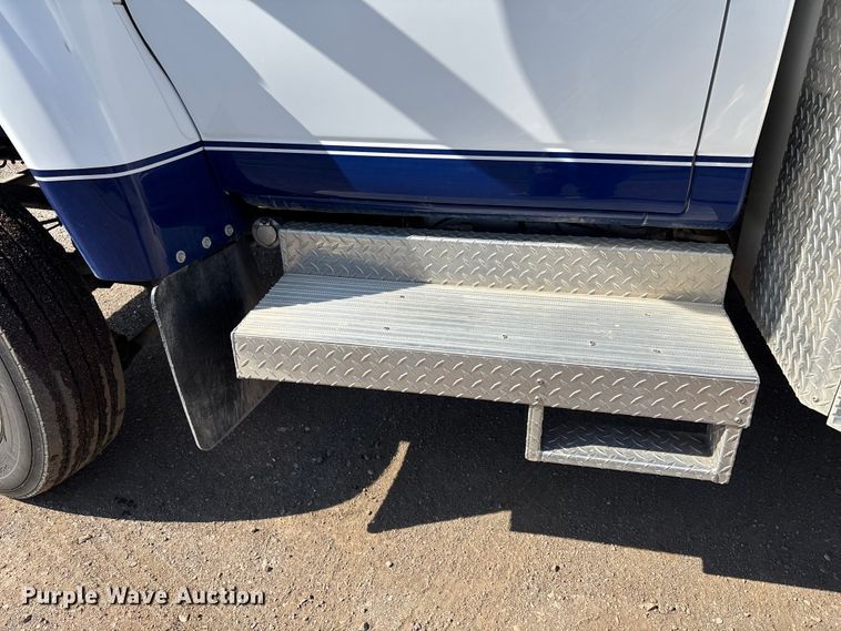 image for item FI0861 2008 Chevrolet C4500 ambulance