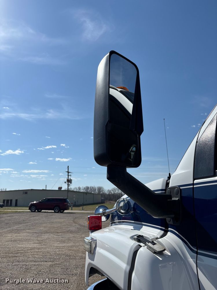 image for item FI0861 2008 Chevrolet C4500 ambulance