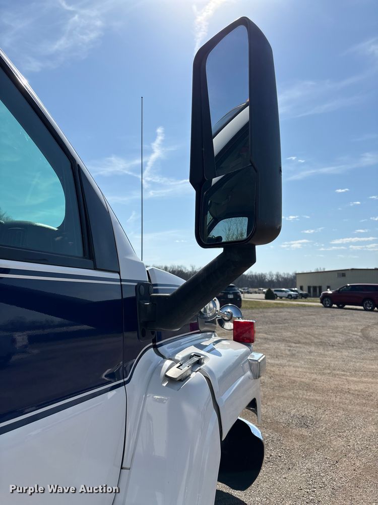 image for item FI0861 2008 Chevrolet C4500 ambulance