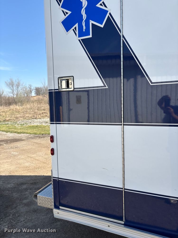 image for item FI0861 2008 Chevrolet C4500 ambulance