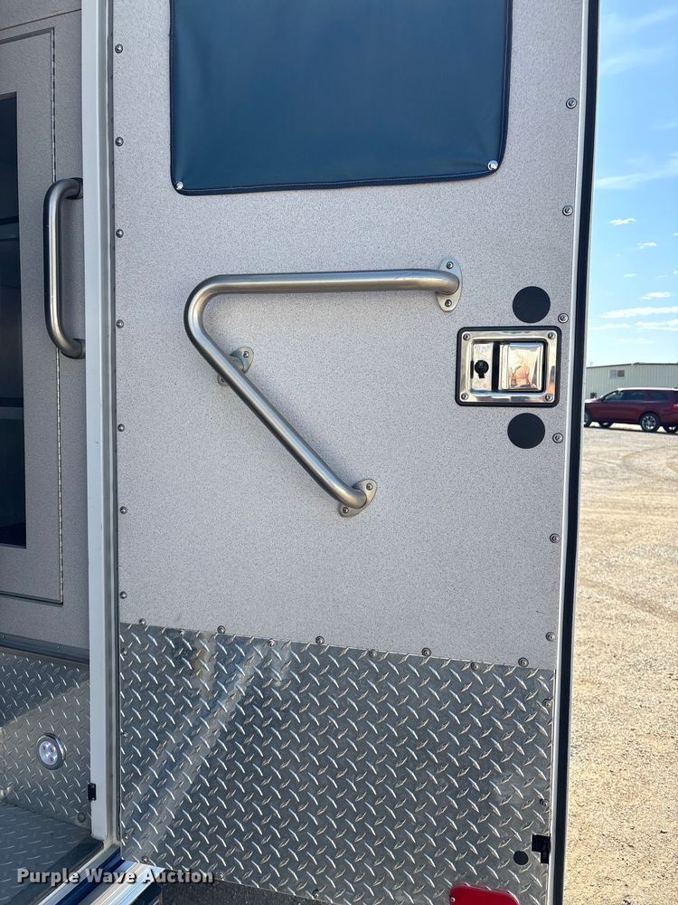 image for item FI0861 2008 Chevrolet C4500 ambulance