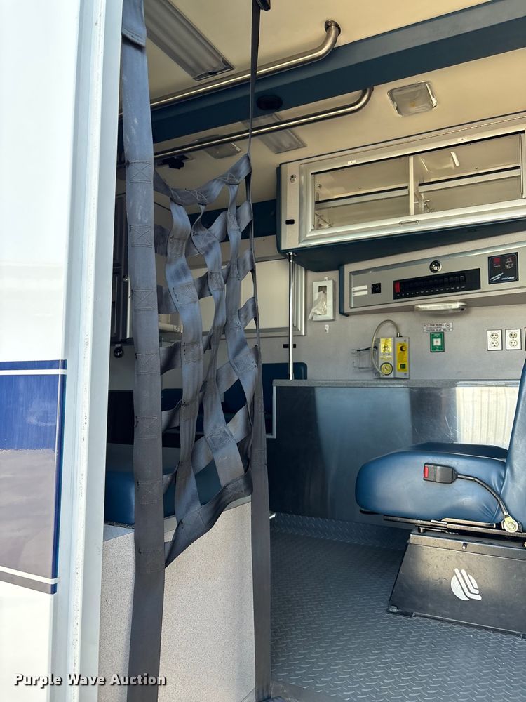 image for item FI0861 2008 Chevrolet C4500 ambulance