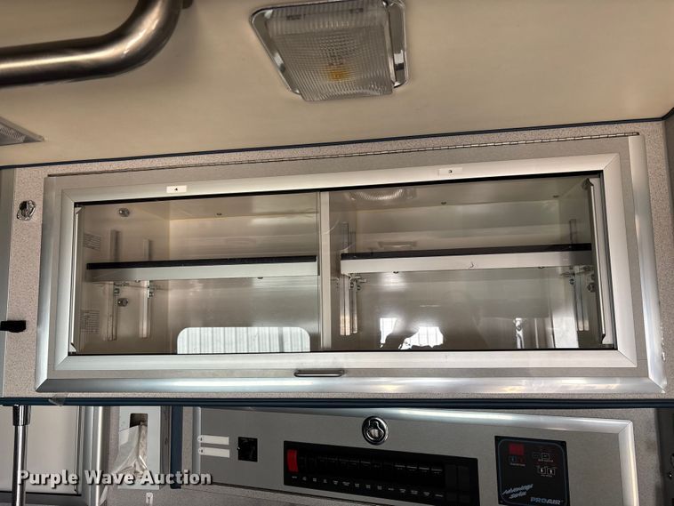 image for item FI0861 2008 Chevrolet C4500 ambulance