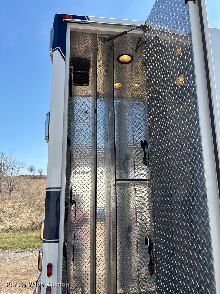 image for item FI0861 2008 Chevrolet C4500 ambulance