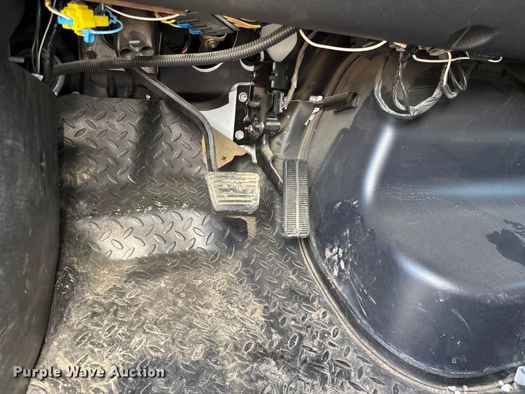 image for item FI0861 2008 Chevrolet C4500 ambulance