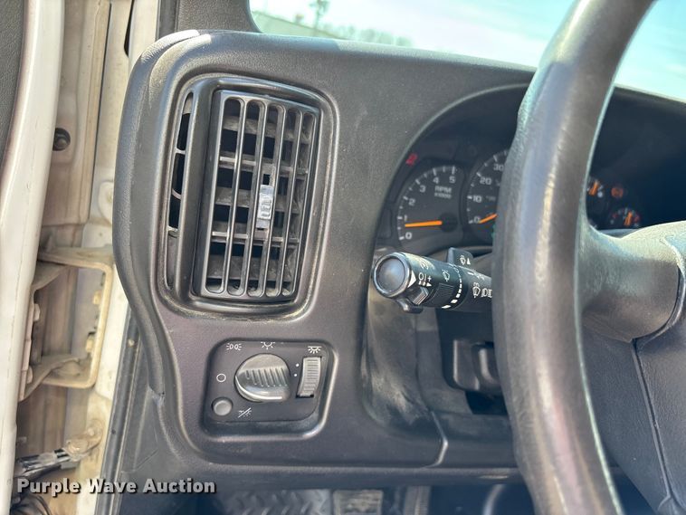 image for item FI0861 2008 Chevrolet C4500 ambulance