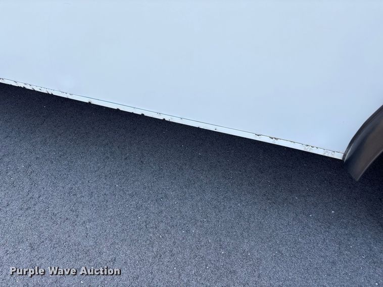 image for item FI0934 2013 Glaval E450 Super Duty shuttle bus