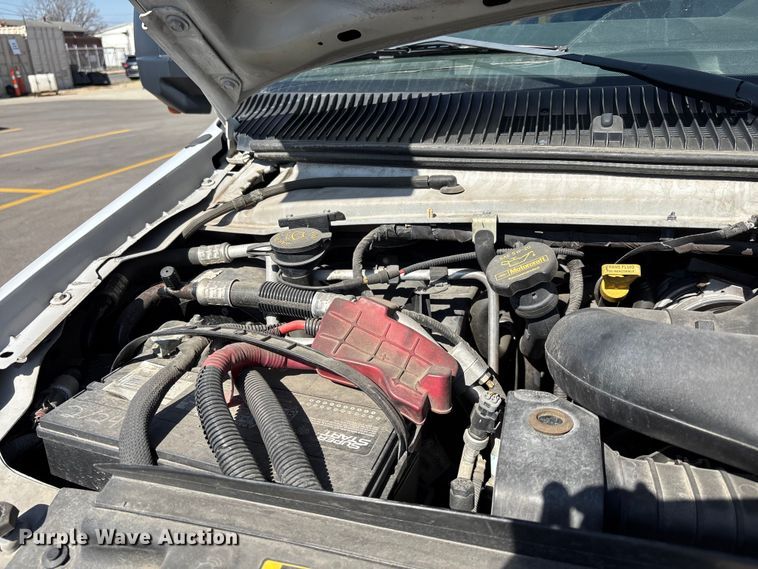 image for item FI0934 2013 Glaval E450 Super Duty shuttle bus