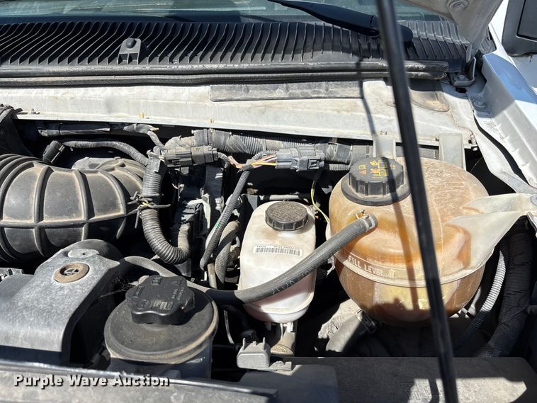 image for item FI0934 2013 Glaval E450 Super Duty shuttle bus