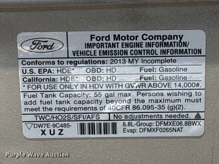 image for item FI0934 2013 Glaval E450 Super Duty shuttle bus