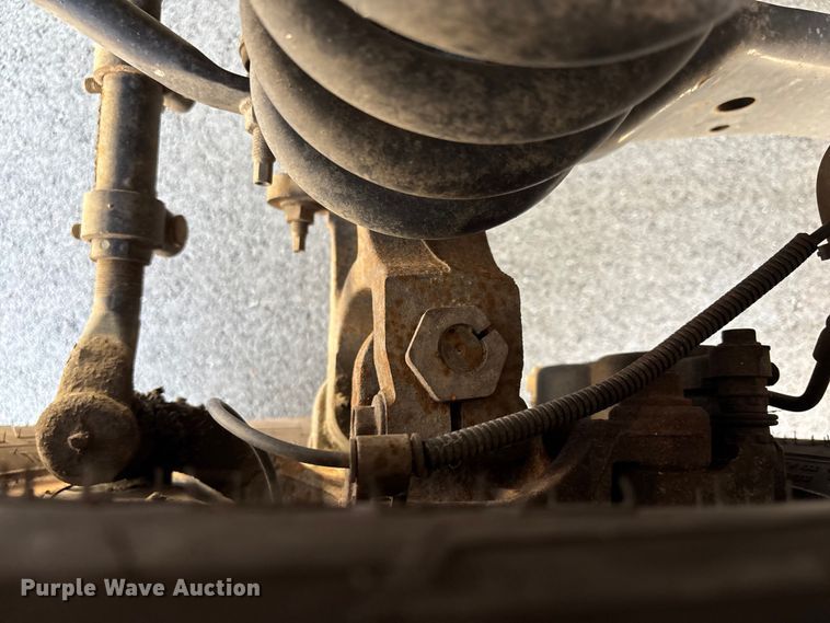 image for item FI0934 2013 Glaval E450 Super Duty shuttle bus