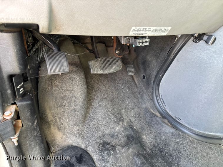 image for item FI0935 2013 Glaval E450 Super Duty transit bus