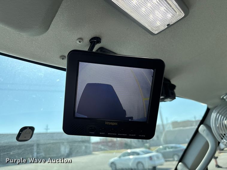 image for item FI0935 2013 Glaval E450 Super Duty transit bus