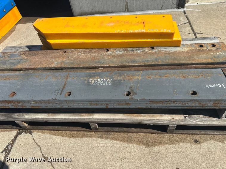 image for item FK0009 Kage Snow plow box system wheel loader snow pusher