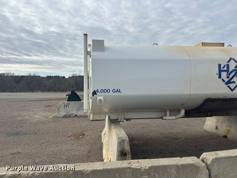 image for item FK0018 Tank bed