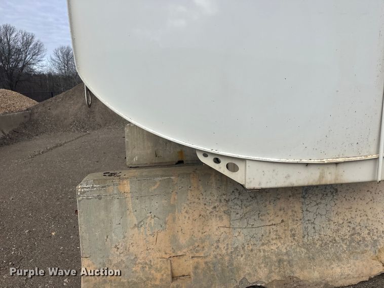 image for item FK0018 Tank bed