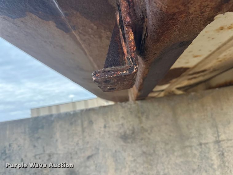 image for item FK0018 Tank bed