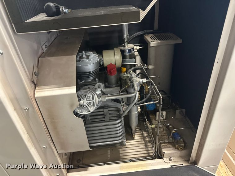 image for item FK0019 Bauer Compressor air compressor