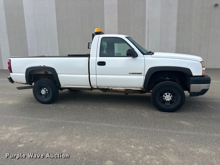 image for item FK0023 2007 Chevrolet Silverado 2500HD pickup truck