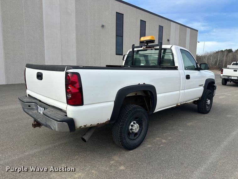 image for item FK0023 2007 Chevrolet Silverado 2500HD pickup truck