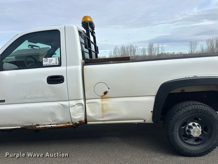 image for item FK0023 2007 Chevrolet Silverado 2500HD pickup truck