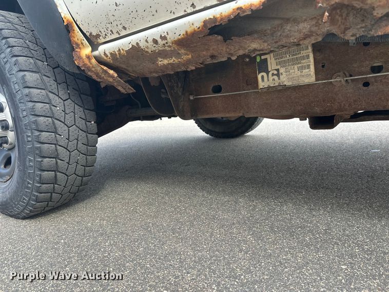 image for item FK0023 2007 Chevrolet Silverado 2500HD pickup truck