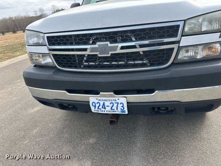 image for item FK0023 2007 Chevrolet Silverado 2500HD pickup truck