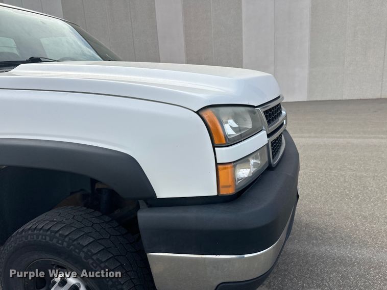 image for item FK0023 2007 Chevrolet Silverado 2500HD pickup truck