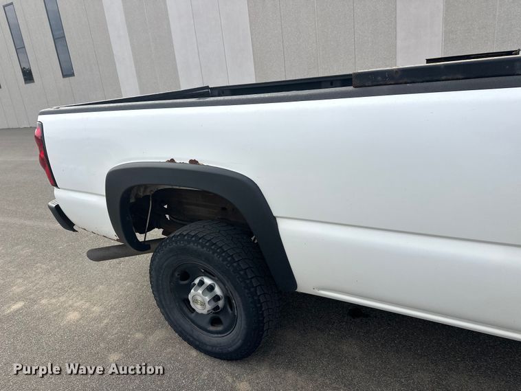 image for item FK0023 2007 Chevrolet Silverado 2500HD pickup truck