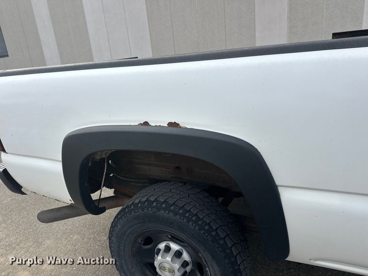 image for item FK0023 2007 Chevrolet Silverado 2500HD pickup truck