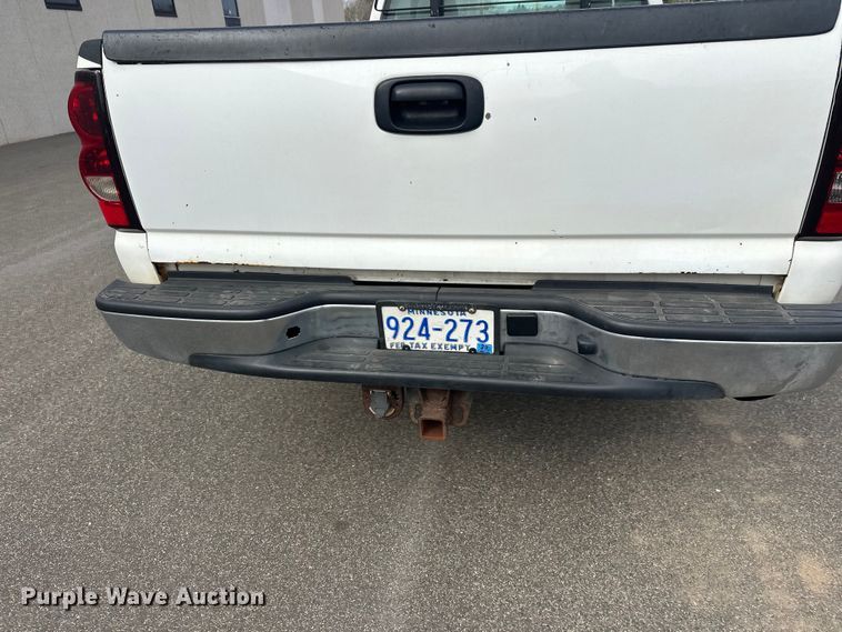 image for item FK0023 2007 Chevrolet Silverado 2500HD pickup truck