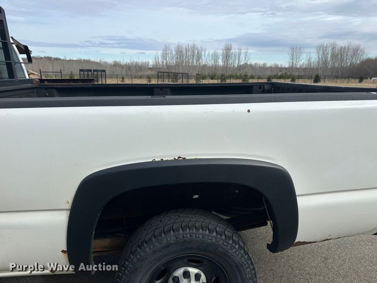 image for item FK0023 2007 Chevrolet Silverado 2500HD pickup truck