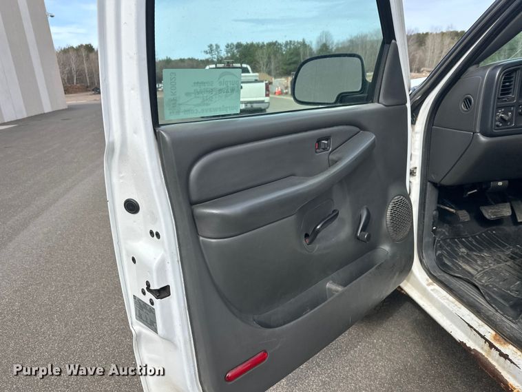 image for item FK0023 2007 Chevrolet Silverado 2500HD pickup truck