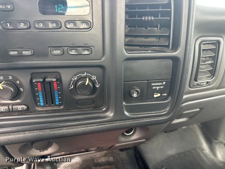 image for item FK0023 2007 Chevrolet Silverado 2500HD pickup truck