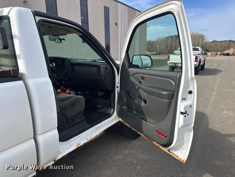 image for item FK0023 2007 Chevrolet Silverado 2500HD pickup truck