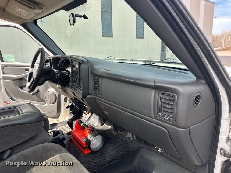 image for item FK0023 2007 Chevrolet Silverado 2500HD pickup truck