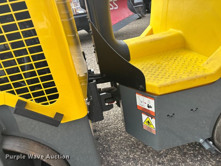 image for item FK0030 Wacker Neuson RD12 double drum vibratory roller