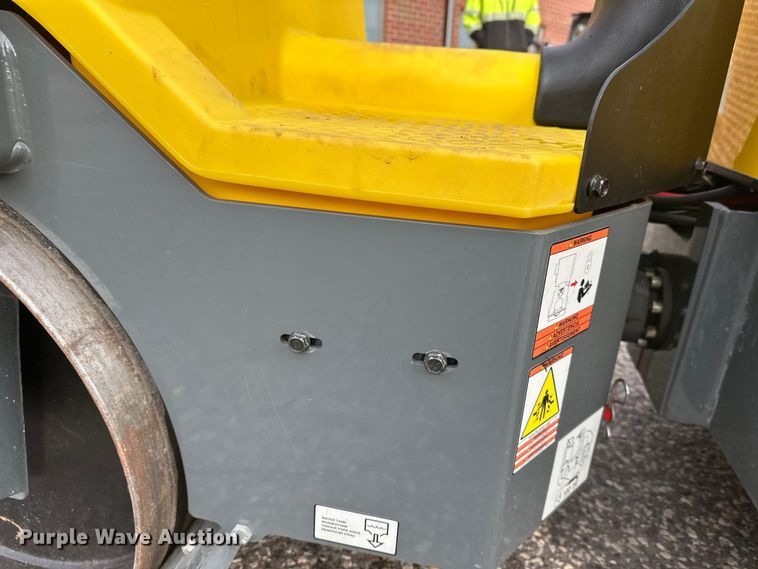 image for item FK0030 Wacker Neuson RD12 double drum vibratory roller