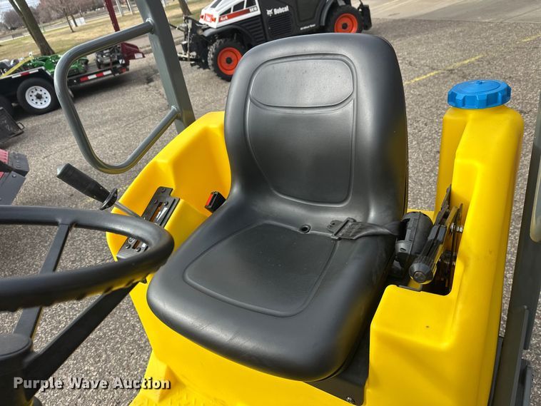 image for item FK0030 Wacker Neuson RD12 double drum vibratory roller