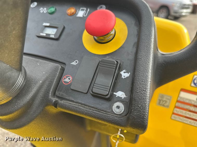 image for item FK0030 Wacker Neuson RD12 double drum vibratory roller