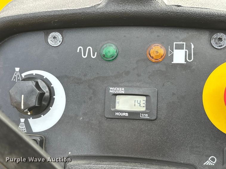 image for item FK0030 Wacker Neuson RD12 double drum vibratory roller